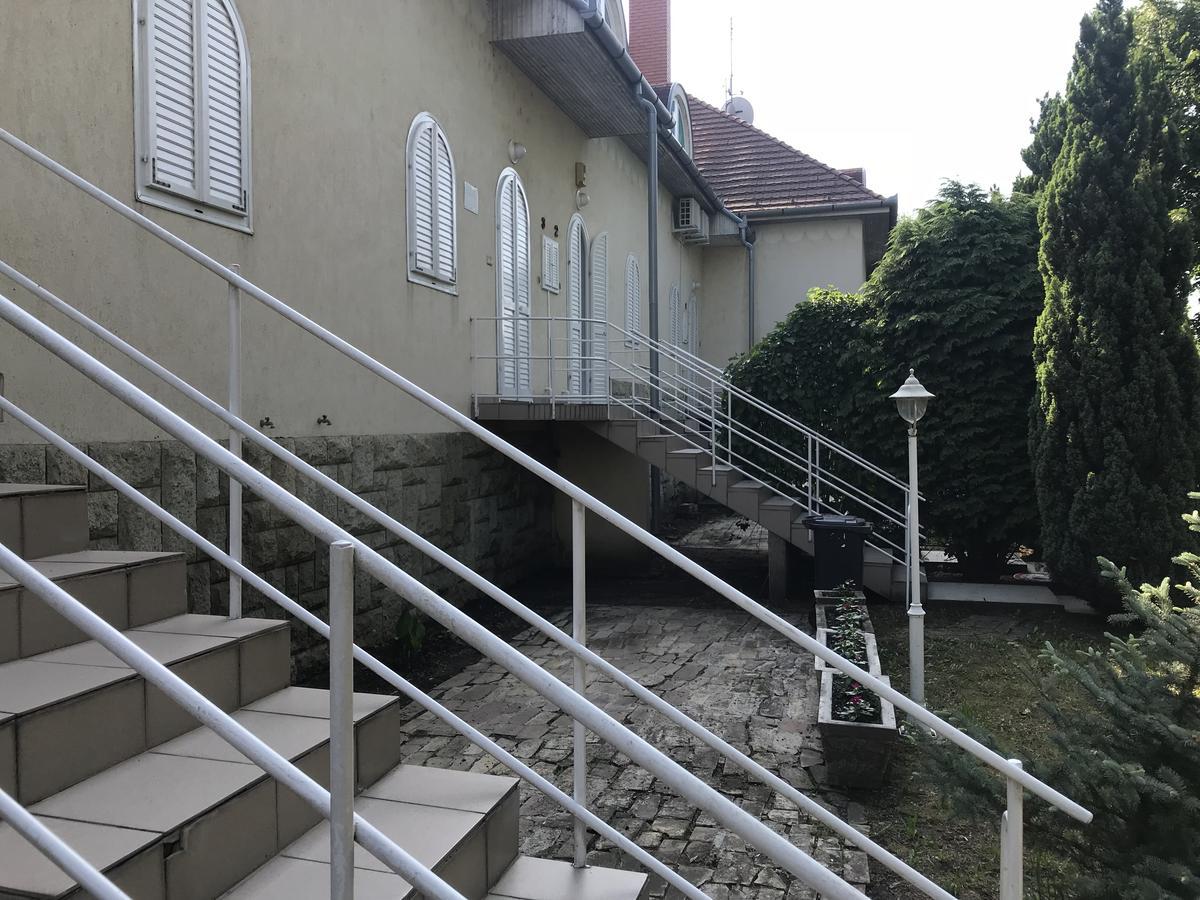 Aqua Line Apartmanház Hajdúszoboszló Exterior foto