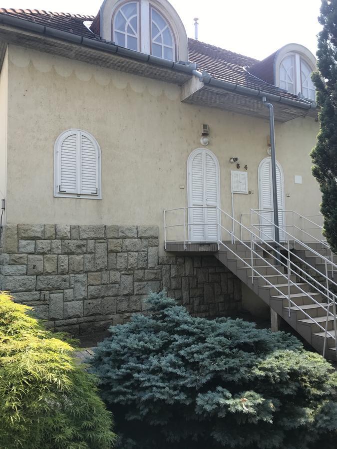 Aqua Line Apartmanház Hajdúszoboszló Exterior foto